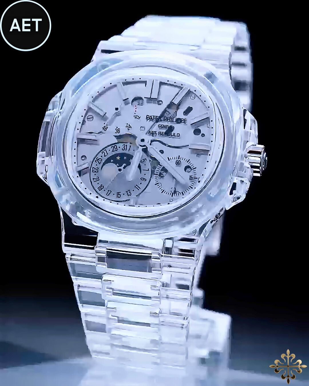 Unlock the Luxury: Full Sapphire Patek Nautilus 5712 Must-Have | 百达翡丽的终极标志:蓝宝石全透明 Nautilus 5712 | WORLDTIMER
