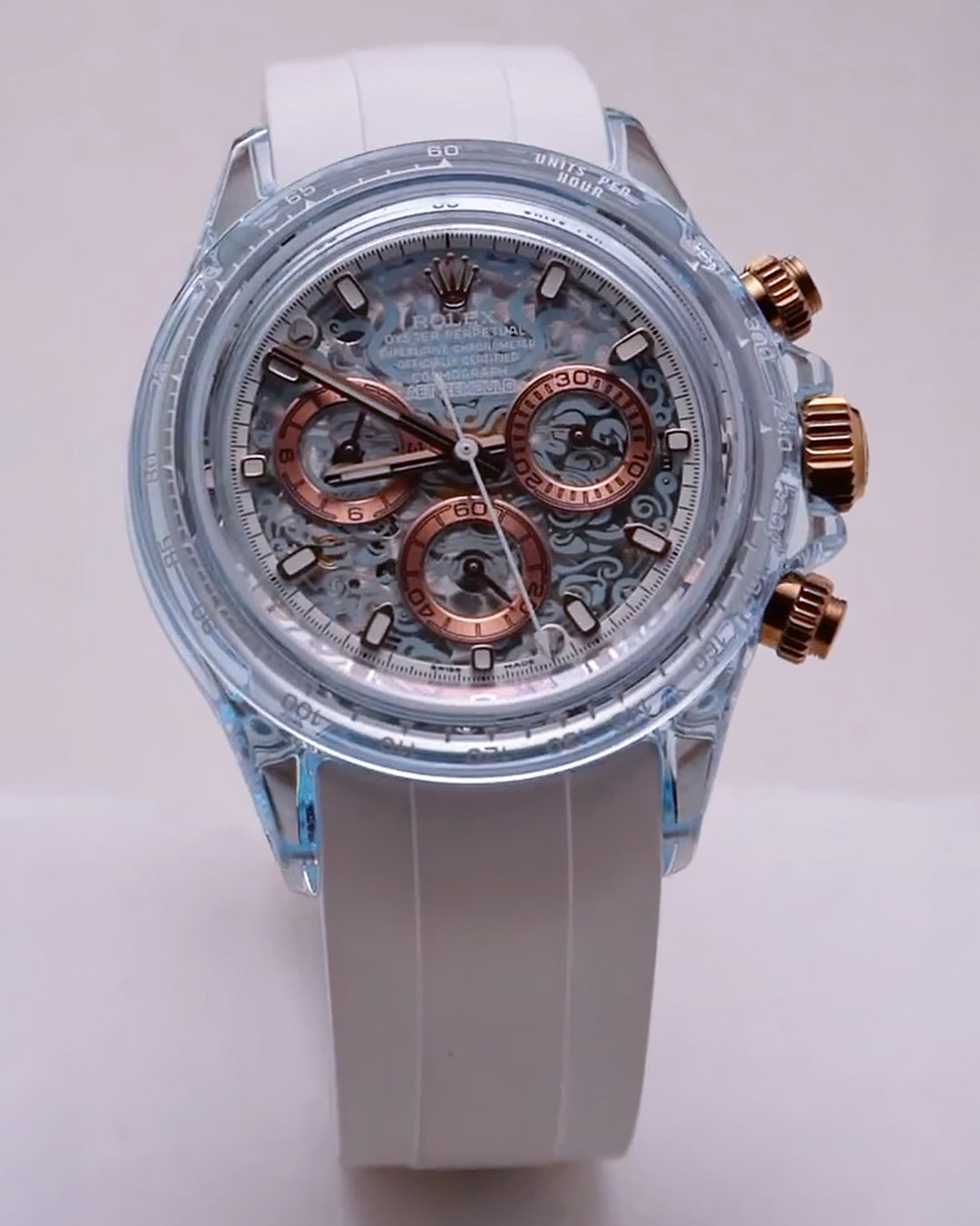 Colorful Rolex Daytona LOONG: The Art of AET REMOULD 勞力士地通拿 藍寶石的色彩重塑 | WORLDTIMER
